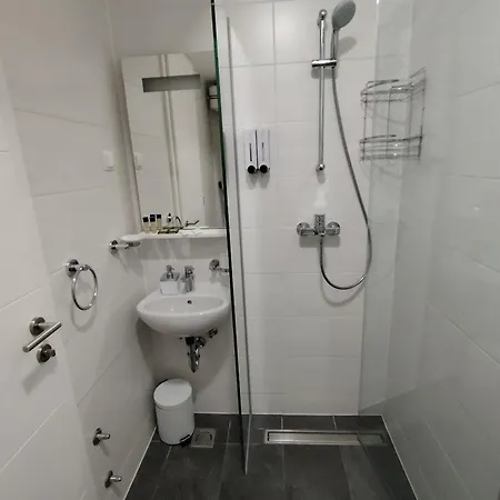 Oasis - Modern Saraievo